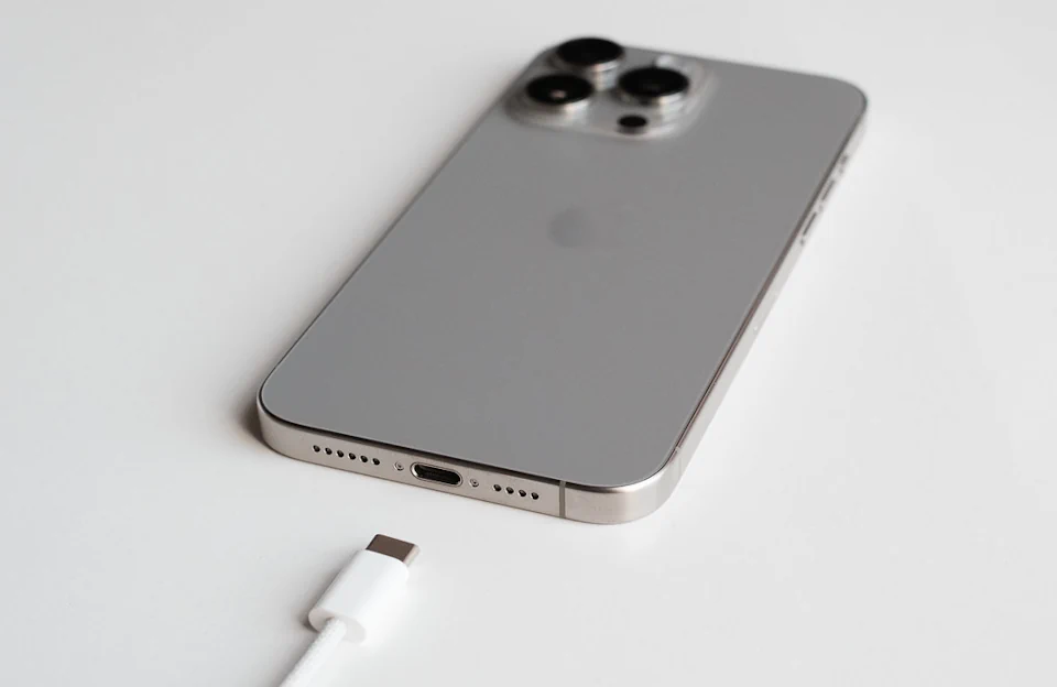 Ficha técnica iPhone 15 Pro Max