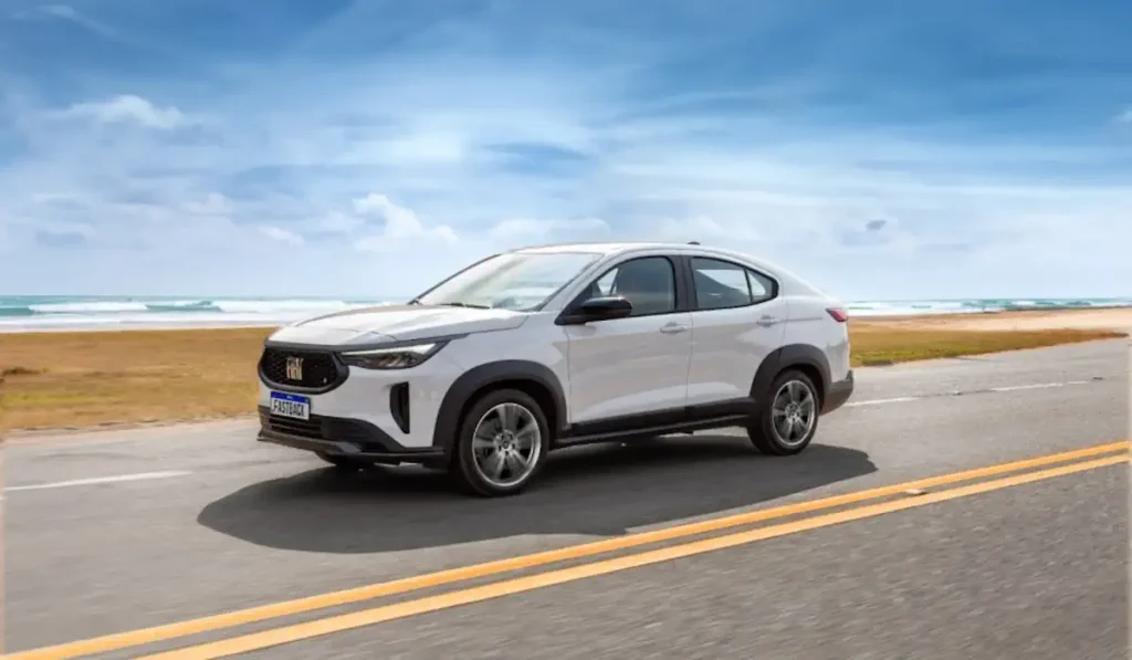 Fiat Fastback T200 2025: Detalhes Completo que Revela o Novo Patamar de Custo-Benefício nos SUVs Cupê 2 Fiat Fastback T200 2025