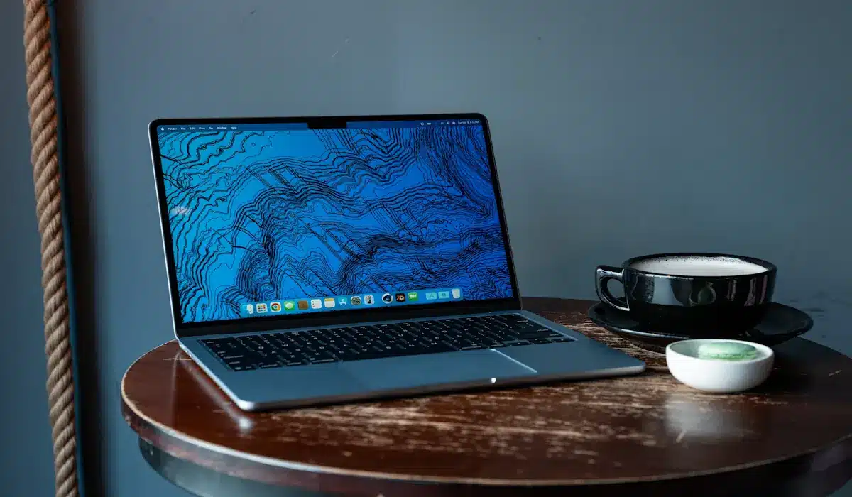 Apple MacBook Air M4: Análise Completa de Desempenho, Bateria e Custo-Benefício em 2025 4 Apple MacBook Air M4