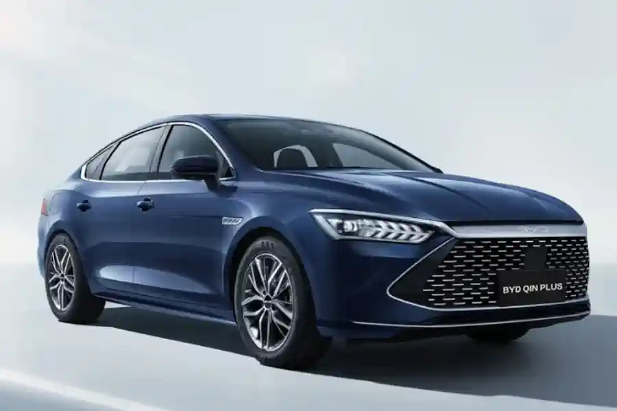 BYD Qin Plus O Sedã Híbrido Plug-in Que Promete Revolucionar o Mercado Brasileiro em 2025 3 BYD Qin Plus O Sedã Híbrido Plug-in