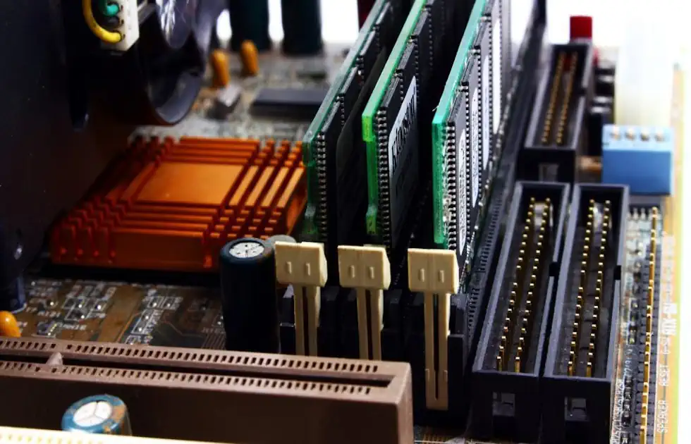 Guia Completo de Memória RAM