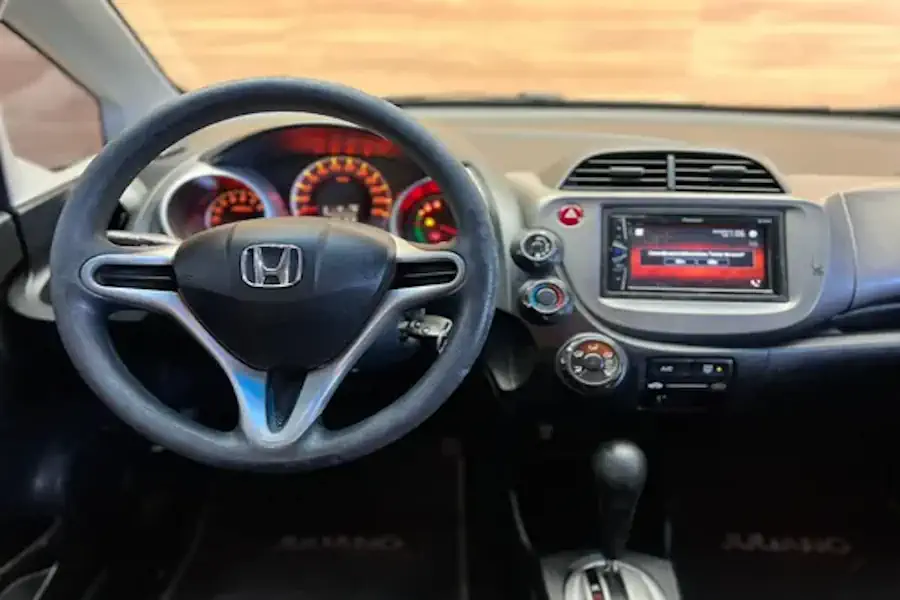 Tudo Sobre o Honda Fit 2010 LX 1.4: Preço Médio e Ficha Técnica 2 Tudo Sobre o Honda Fit 2010 LX 1.4