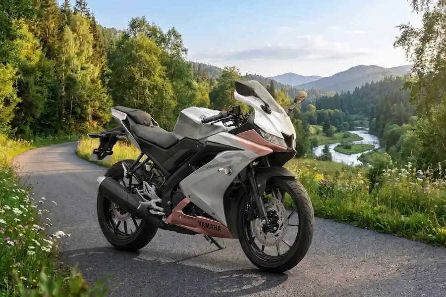 Yamaha R15 ABS 2026 (2)